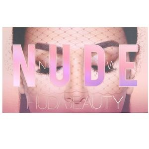 HUDA BEAUTY The New Nude Eyeshadow Palette